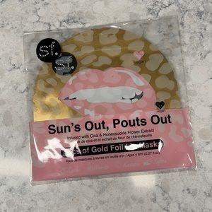 SF Glow Sun's Out, Pouts Out Gold Foil Lip Masks
